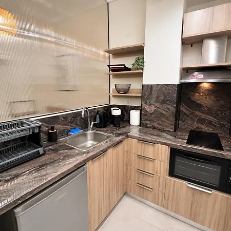 Ano Poli Urban Terrace Апартамент