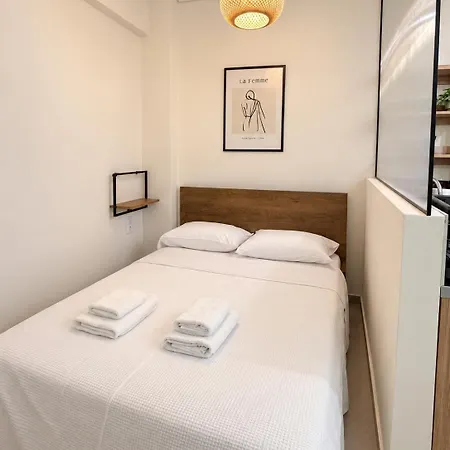 Ano Poli Urban Terrace Апартамент