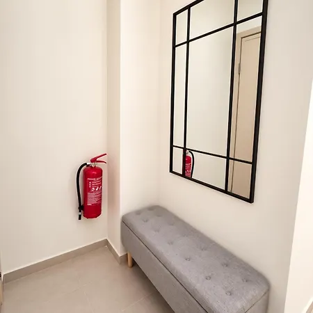 Ano Poli Urban Terrace Апартамент *