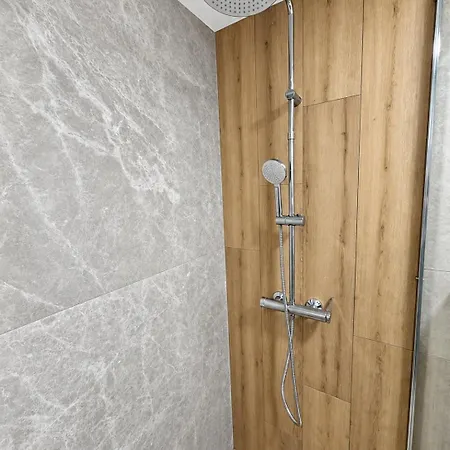 Ano Poli Urban Terrace Апартамент *